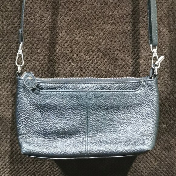 Black/Silver Crossbody EUC #229 - Picture 2 of 12
